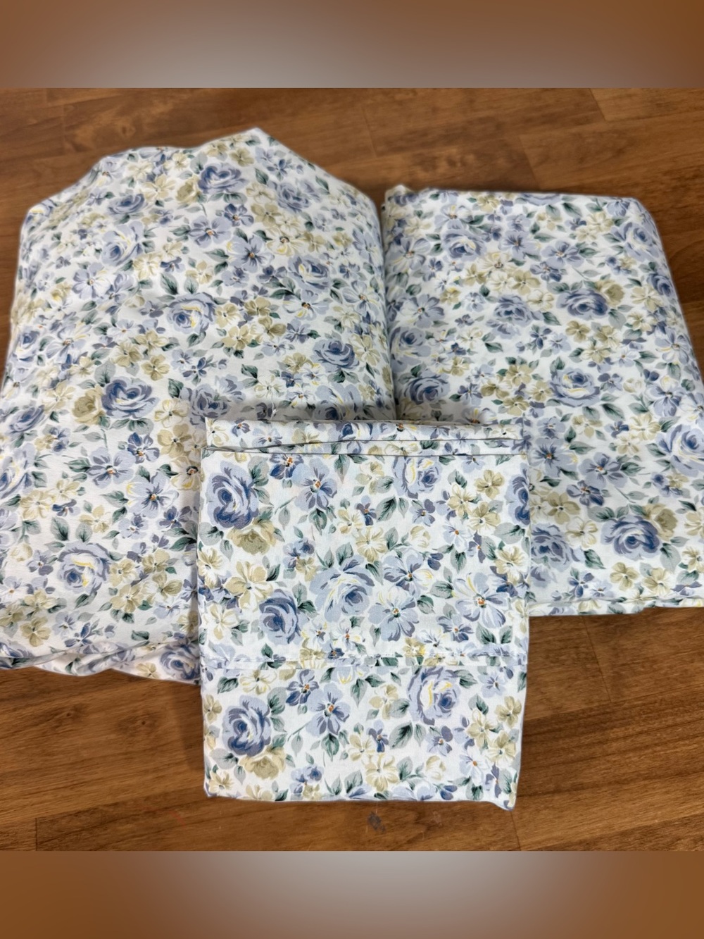 Amazon Basics Blue Floral Shabby Chic Full Size Sheet Set
